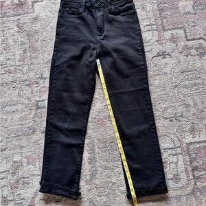 Just Black Women's Cropped Jeans in Black